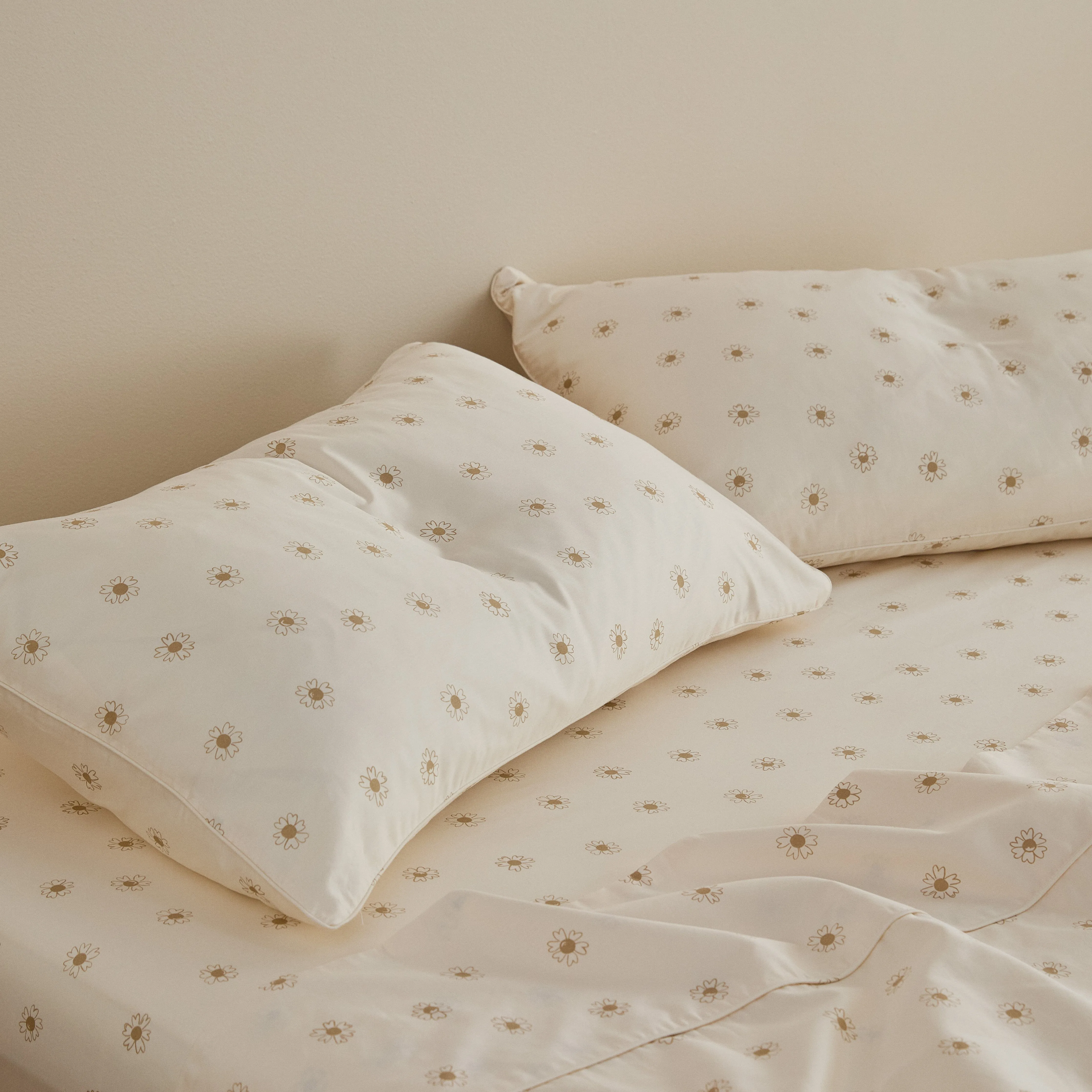 Eden Cotton - Daisy Print Bed Sheets